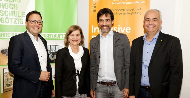 VHS Geschäftsführer Stefan Fischnaller, Landesstatthalterin Barbara  Schöbi-Fink, Direktor Kathi-Lampert-Schule Christoph Schindegger, Bgm. Manfred Böhmwalder