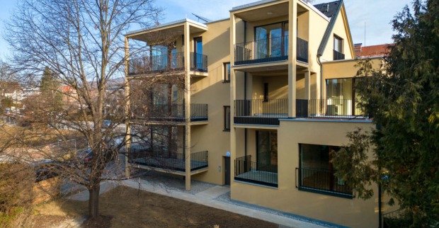 Neubau-Wohnungen mit Balkon, Terrasse und Grünfläche