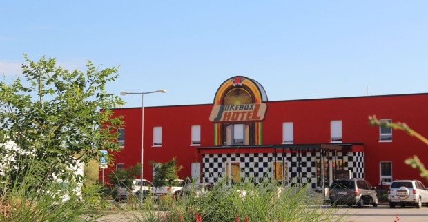 Jukebox Hotel