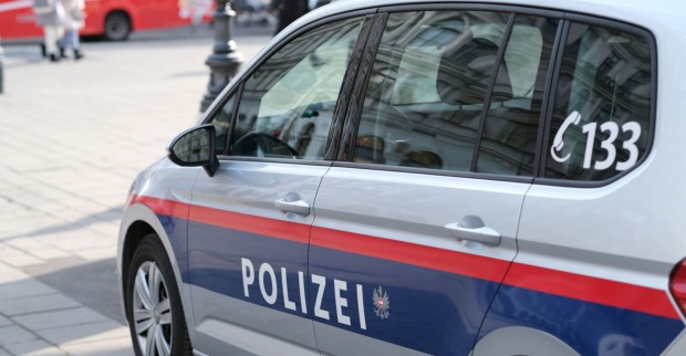 Ein Polizeiwagen im Einsatz.