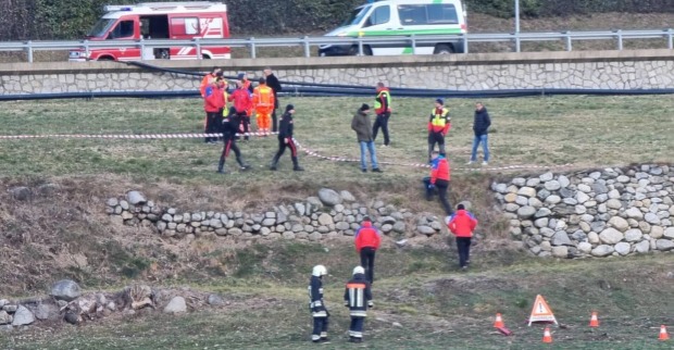 Einsatzkräfte vor Ort.