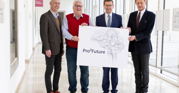 Christian Wassermayr, Fronius, Sepp Hochreiter, JKU, Markus Achleitner, Landesrat, und Alois Ferscha, Pro2Future &amp; JKU
