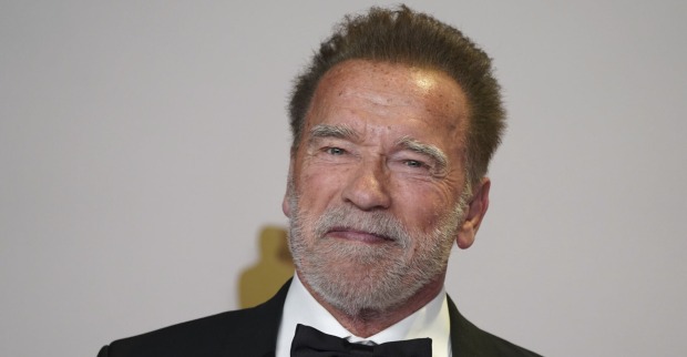 Arnold Schwarzenegger in einem Smoking