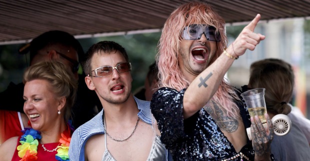 Bill Kaulitz und Timmi Trinks auf dem CSD in Köln.