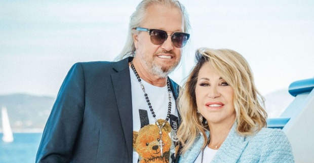 Carmen und Robert Geiss auf einer Yacht.