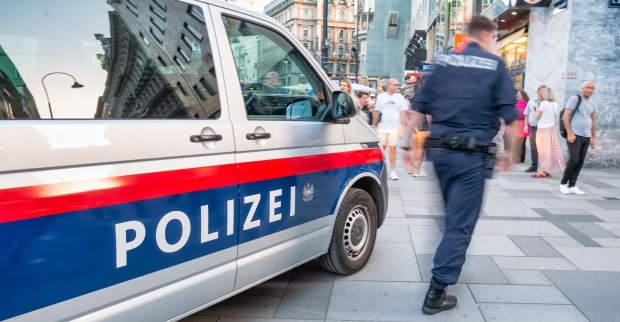 Polizei patrouilliert im ersten Bezirk