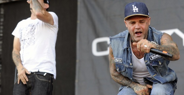 Shifty Shellshock auf der Bühne.