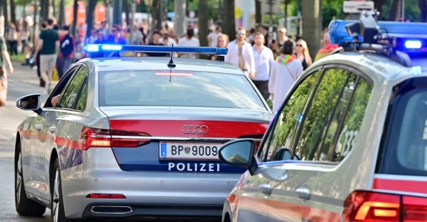 Polizeiwagen auf Streife