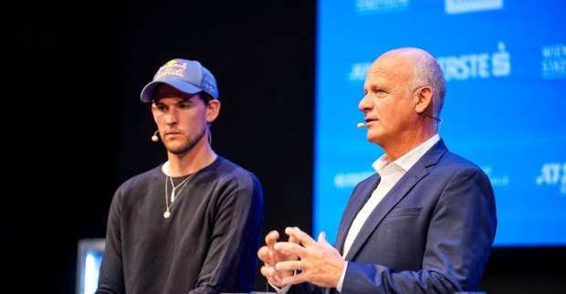 Dominic Thiem mit Turnierdirektor Herwig Straka
