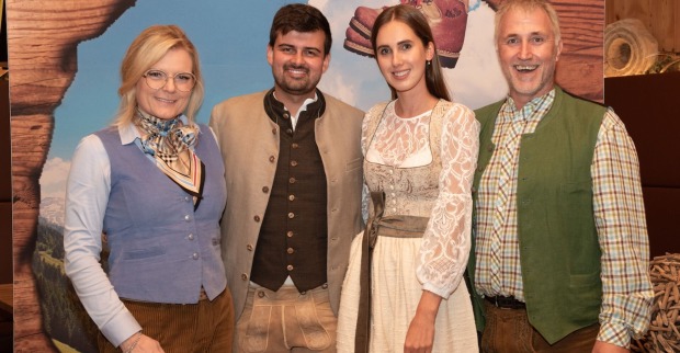 Vertreter der Wirtschaft in Tracht