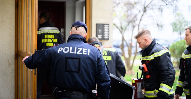 Einsatzkräfte am Tatort in Wien-Favoriten.