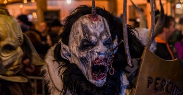 Perchtenlauf in Österreich