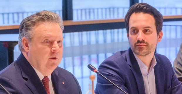 Michael Ludwig (SPÖ) und Christoph Wiederkehr (NEOS) haben sich auf einen neuen Wahltermin geeinigt.