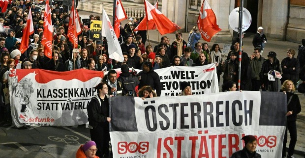 Akademikerball 2024 mit Demonstrierenden