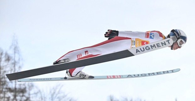 Daniel Tschofenig beim Skispringen