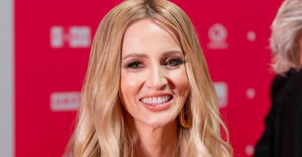 Melissa Naschenweng lächelt
