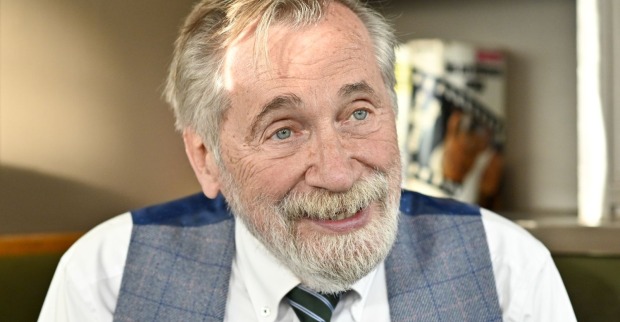 Peter Rapp auf einer Aufnahme von 2020 im Porträt, lächelnd, sprechend, gut gelaunt.