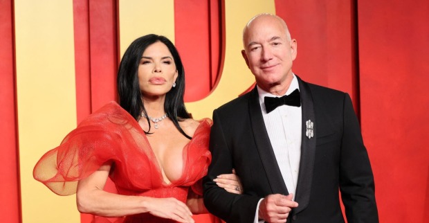 Lauren Sanchez und Jeff Bezos auf dem roten Teppich.