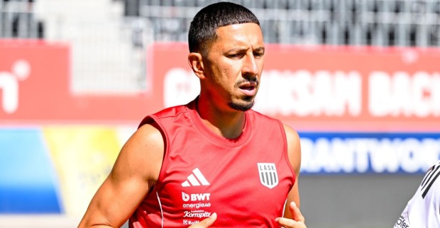 Robert Zulj beim Trainingsstart des LASK in der Raiffeisen Arena