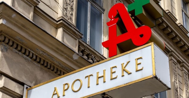 Außenansicht einer Wiener Apotheke