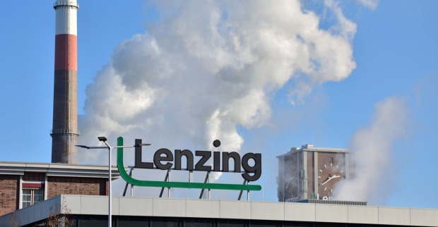 Fabrik der Lenzing AG in Österreich