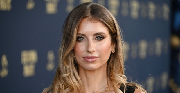 Cathy Hummels mit ernstem Gesicht
