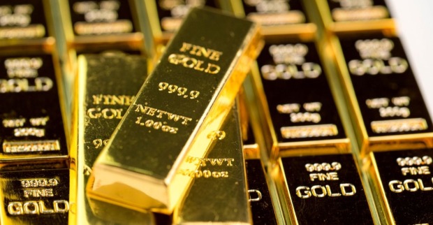 Goldbarren gestapelt – Symbolbild zur Goldpreis Prognose 2025 mit Rekorden über 3.800 Dollar und möglichen Anstieg bis 5.000 Dollar