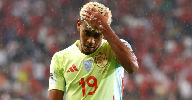 Lamine Yamal verliert nach dem Spiel seinen Reisepass.