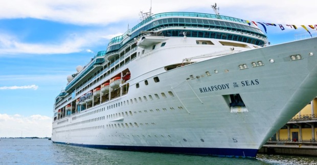 Rhapsody of the Seas-Kreuzfahrtschiff im Hafen von Venedig