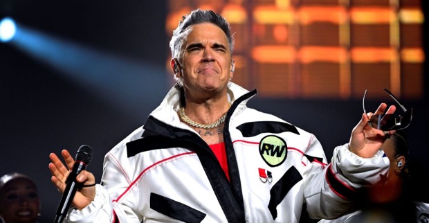 Robbie Williams während eines Konzerts in Prag