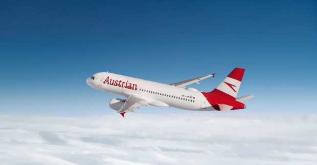 Ein Austrian Airlines-Flugzeug während eines Flugs.