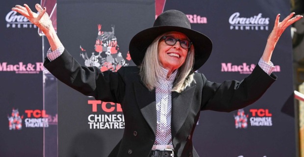 Diane Keaton mit einem schwarzen Hut.