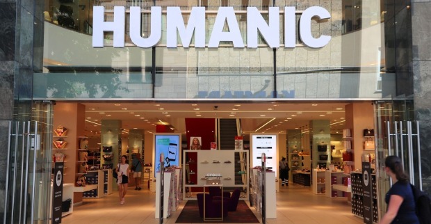 Außenansicht einer Humanic-Filiale in der deutschen Stadt Nürnberg