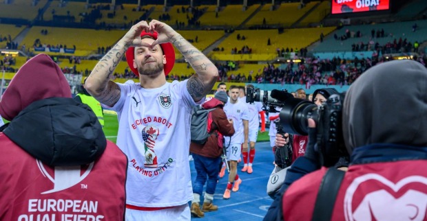 Marko Arnautovic feiert nach dem Sieg in der Gruppe für die WM-Endrunde am Dienstag, 18. November 2025 anl. der WM-Qualifikation zwischen Österreich - Bosnien-Herzegowina in Wien