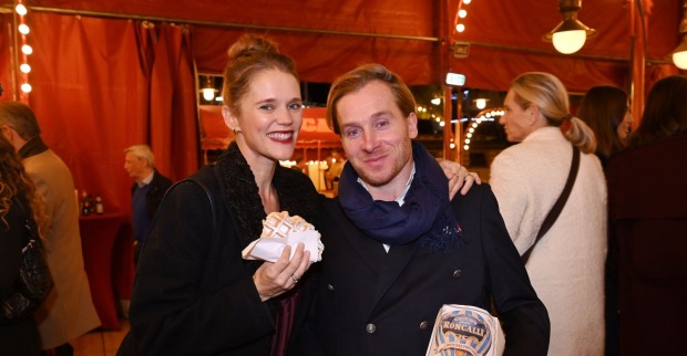 Samuel Koch und seine Frau Sarah Elena