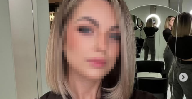 Porträt von Stefanie P. mit blondem, glattem Bob, dezentem Make-up und hellem Teint, aufgenommen in einem hellen Raum mit Spiegeln – sie gilt seit Sonntag als vermisst.
