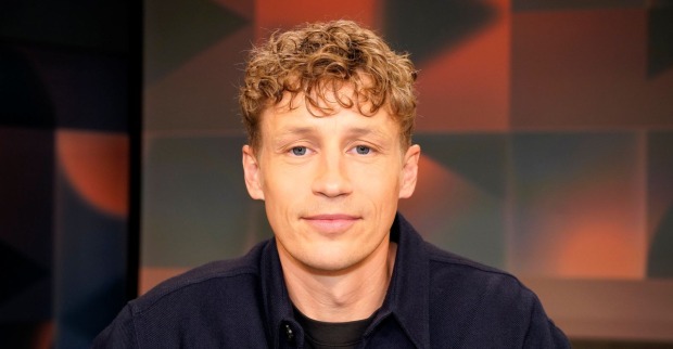 ACT Talkshow 'hart aber fair' in Berlin -- Tim Bendzko in der ARD-Talkshow 'hart aber fair' im Studio Adlershof. Berlin, 03.06.2024