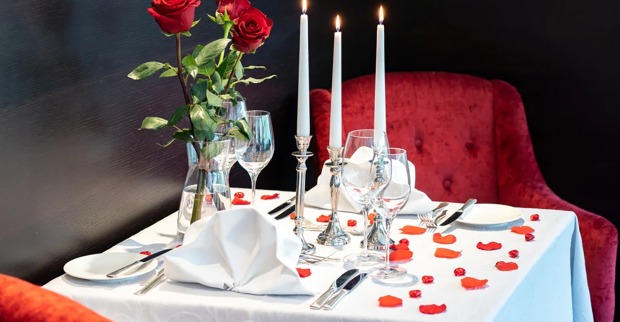 Candlelight Dinner | Credit: Vienna Marriott Hotel
