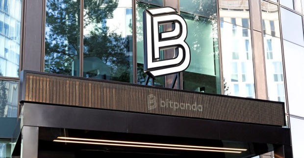 Bitpanda Firmengebäude in Wien – das Fintech baut sein Angebot aus und startet den Handel mit Bitpanda Aktien und ETFs in einer regulierten App.