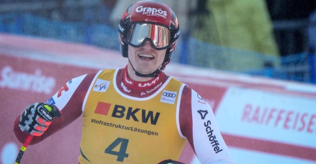 Stefan Babinsky im Zielraum des Lauberhorn Super-G in Wengen am 16.1.2026