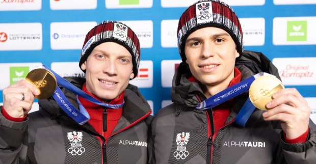 Jan Hörl und Stefan Embacher mit der olympischen Goldmedaille, Hörl beendet die Saison vozeitzig