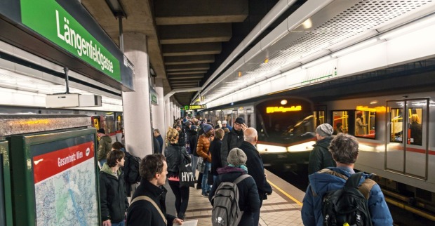 Station Längenfeldgasse der Wiener U-Bahnlinie 4, an der sich am Dienstag ein Unfall ereignet hat