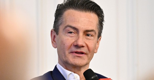 Roland Weißmann, ehemaliger ORF-Generaldirektor, spricht über die Beziehung zu einer ORF-Mitarbeiterin in der aktuellen ORF-Affäre.