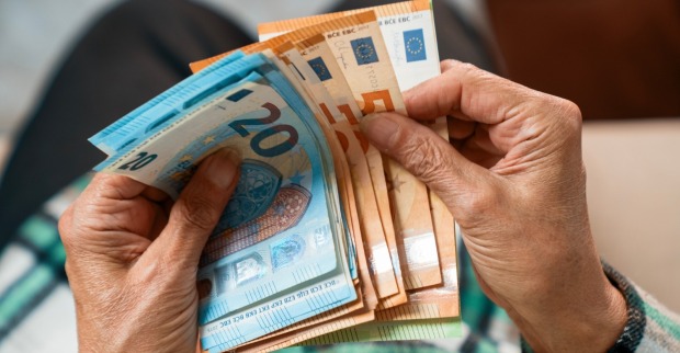 Eine Schweizer Familie will ihr Millionen-Erbe großteils spenden.