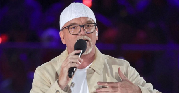 DJ Ötzi spricht offen über seine Zukunft als Sänger und sein extremes Lampenfieber vor Auftritten.