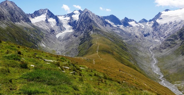 Jäger stürzt im steilen alpinen Gelände im Ötztal bei Längenfeld ab – tödlicher Unfall auf 1800 Metern Höhe