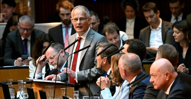 Markus Marterbauer Budgetrede Nationalrat Österreich 2027 2028 Sparpaket Regierung