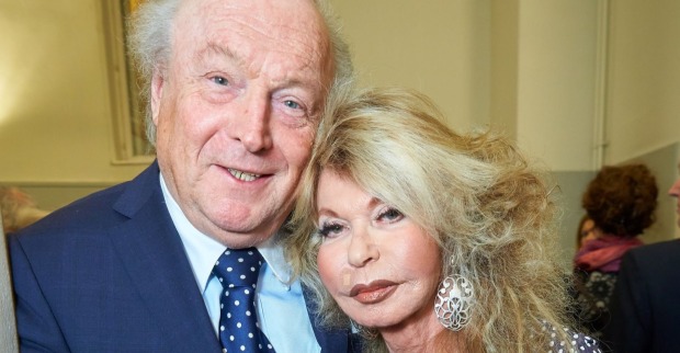 Friedrich Schiller und Jeannine Schiller bei einem Society-Event in Wien. Der Unternehmer und langjährige Society-Star ist im Alter von 78 Jahren gestorben.
