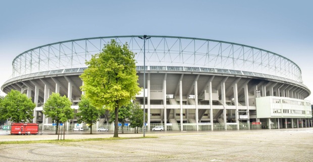 Außenansicht des Wiener Ernst-Happel-Stadions in dem Linkin Park am heutigen Dienstag ein Konzert spielen wird
