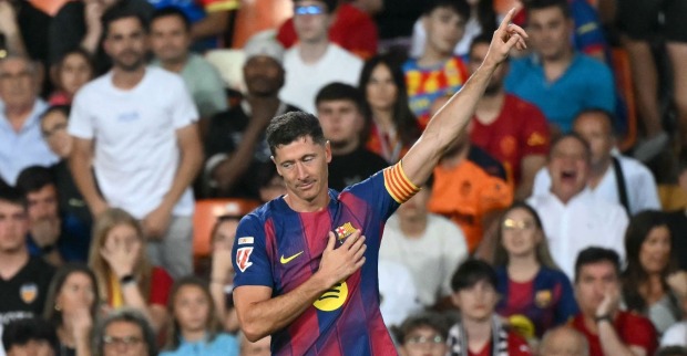 Robert Lewandowski im Trikot des FC Barcelona für den er in der abgelaufenen Saison gespielt hat